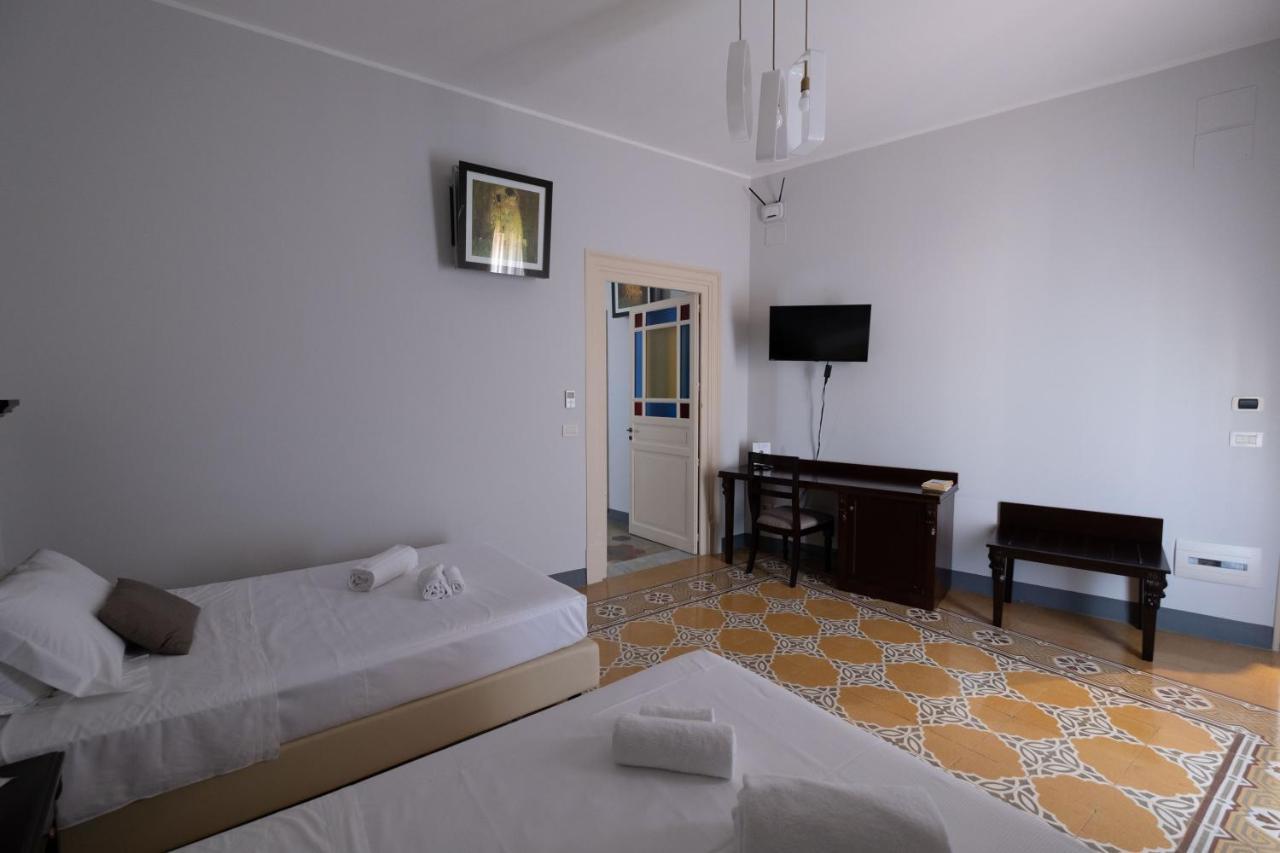 Hotel Borgo Di Ciaula 圣塔·弗拉维亚 外观 照片